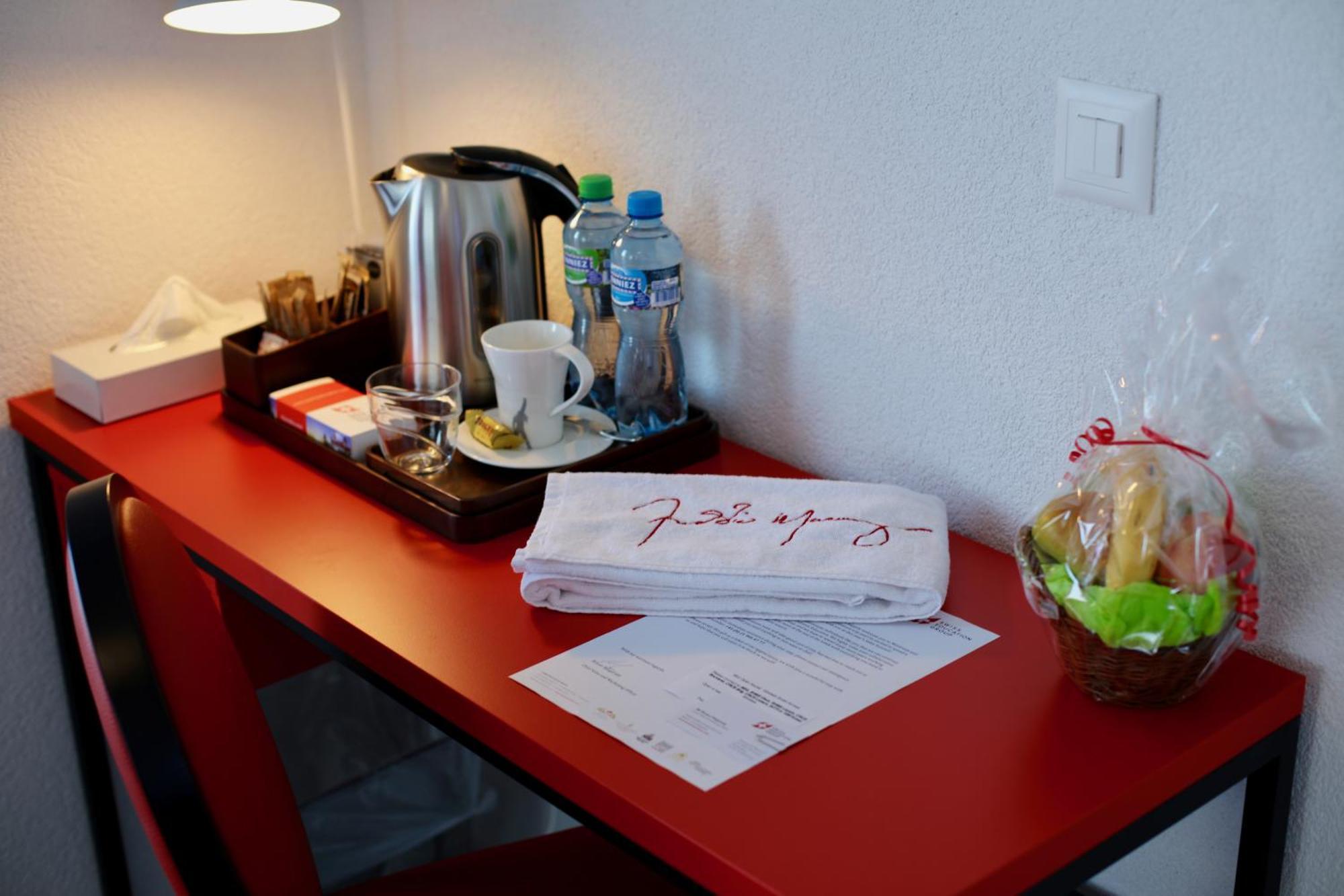 "The Freddie Mercury" Hotel 蒙特勒 外观 照片